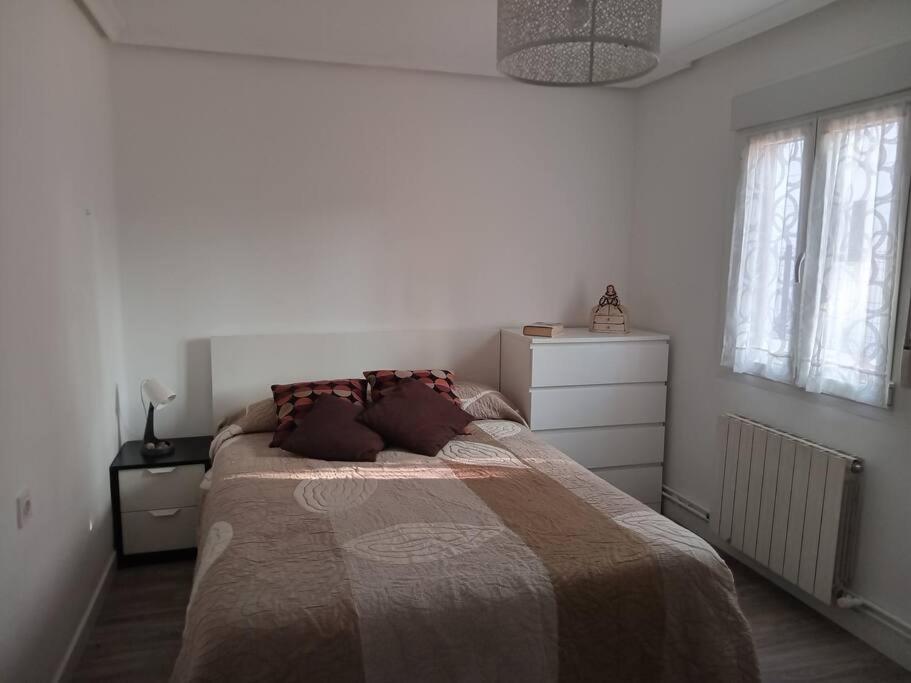 Preciosa Casa Bi-Familiar Al Lado De Donosti. Apartman Irun Kültér fotó