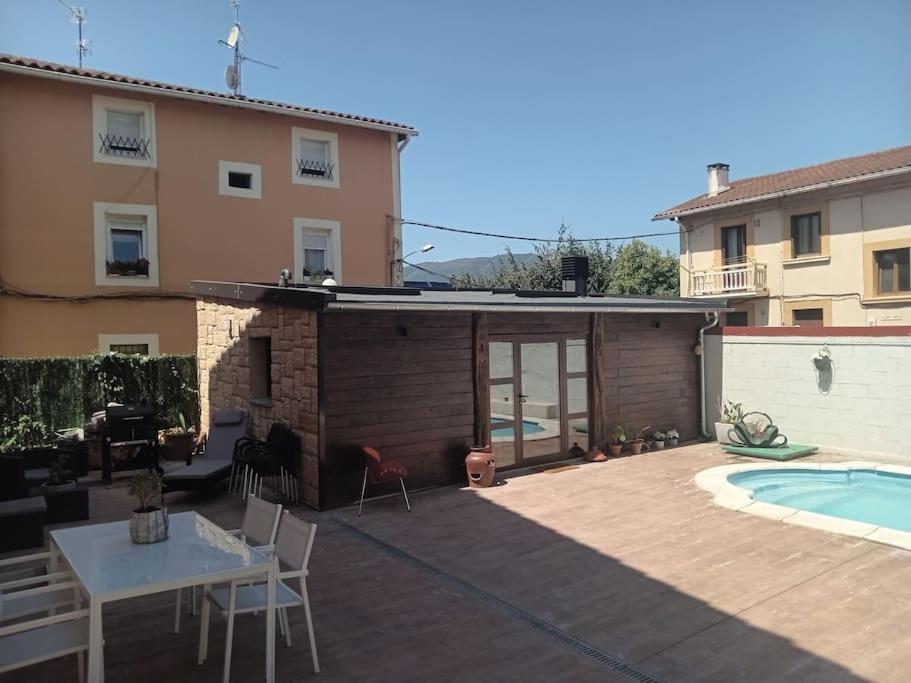 Preciosa Casa Bi-Familiar Al Lado De Donosti. Apartman Irun Kültér fotó
