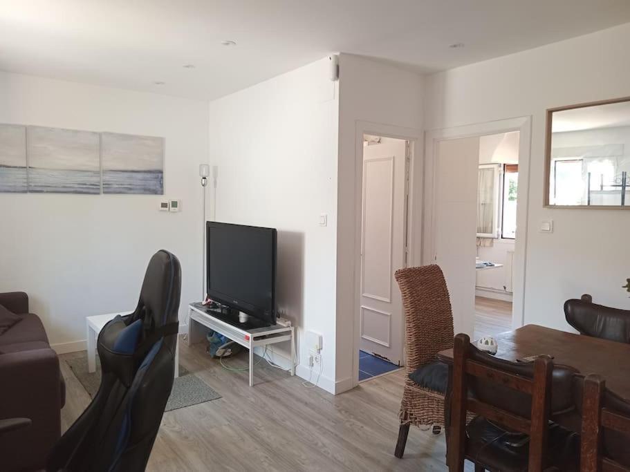 Preciosa Casa Bi-Familiar Al Lado De Donosti. Apartman Irun Kültér fotó