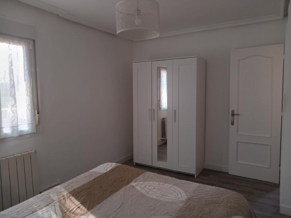 Preciosa Casa Bi-Familiar Al Lado De Donosti. Apartman Irun Kültér fotó